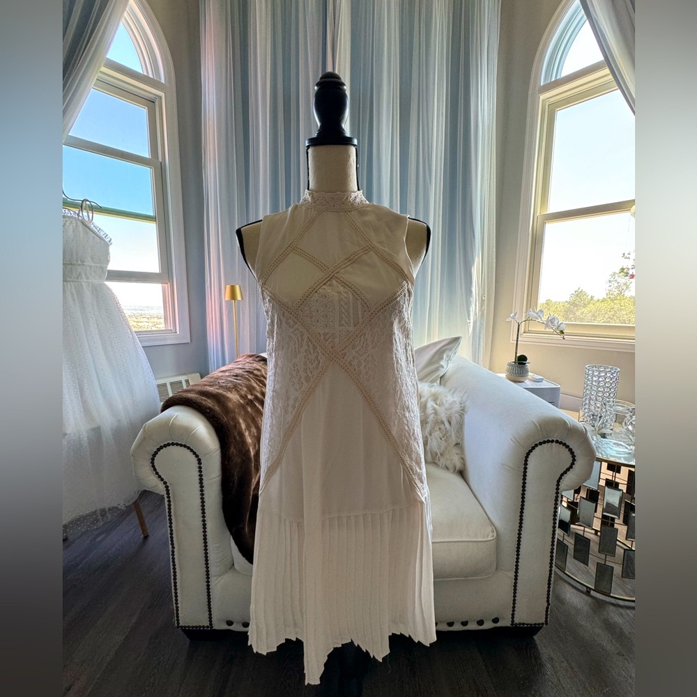 Gorgeous dress, perfect for any occasion